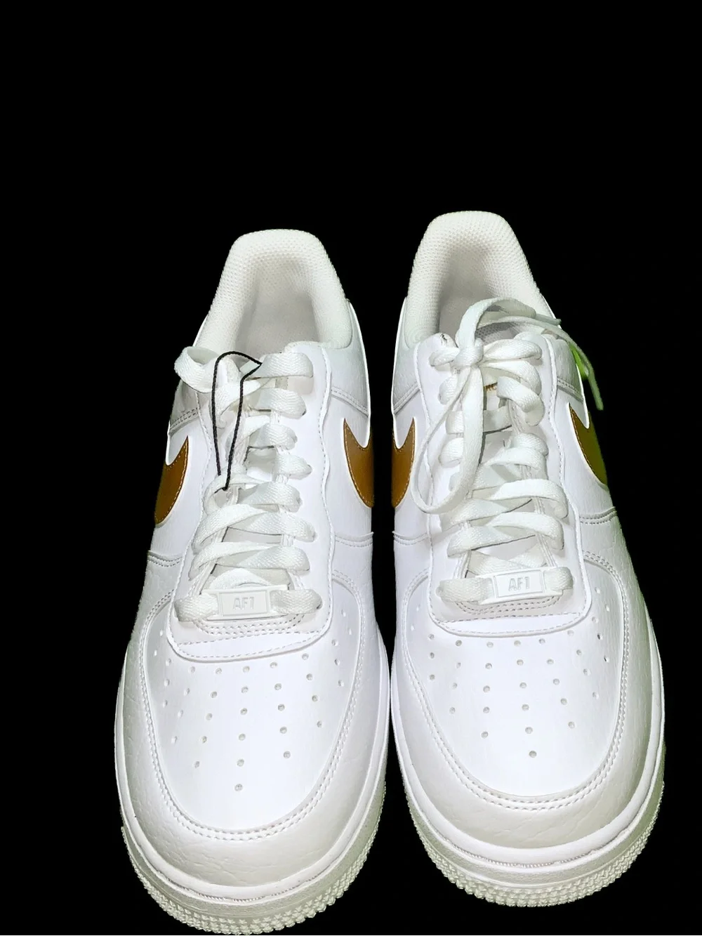 Nike White Air Force 1 Low ‘07 SE Women’s size 9
